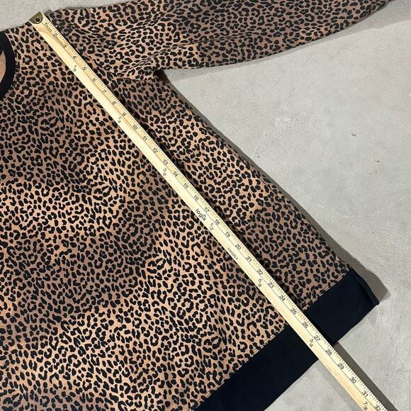Lands End Leopard Serious Sweats Sweatshirt Womens Medium Animal Print Crew Neck - Picture 8 of 9